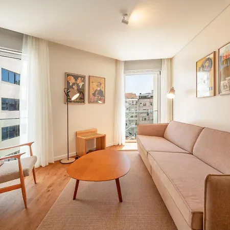 Guestready - Elias Garcia * Lisboa